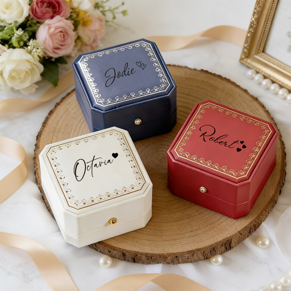 Personalized Faux Leather Ring - огляд і ціна Velvet Jewelry Box