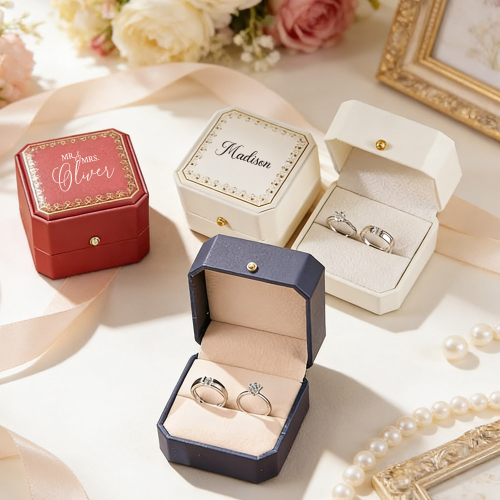 Personalized Faux Leather Ring - огляд і ціна Velvet Jewelry Box
