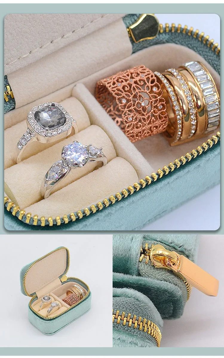 Mini Travel Jewelry Box, Ring  - огляд і ціна Velvet Jewelry Box